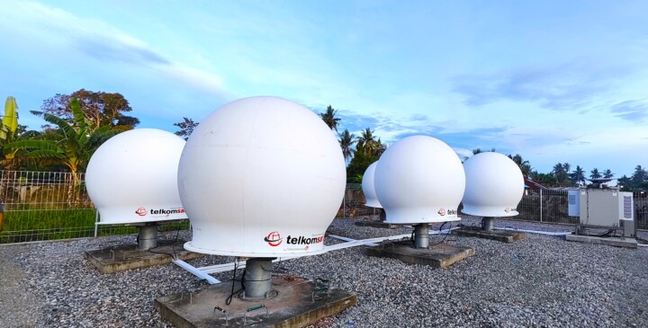 Telkomsat Perkuat Internet di Indonesia Timur