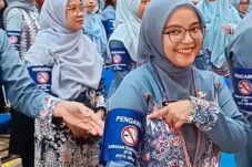 Viral! Anggota DPRD Depok Kepergok Merokok di Balai Kota, Alasan Khilaf Picu Sorotan Publik
