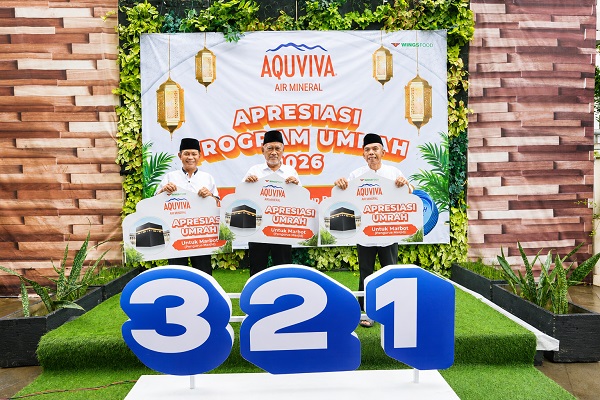 Kampanye 3-2-1, AQUVIVA Berangkatkan Marbot dan Pemenang Umrah ke Tanah Suci