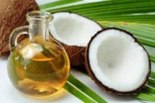 Benarkah Minyak Kelapa Bisa Membantu Penderita Alzheimer? Ini Penjelasan dan Faktanya