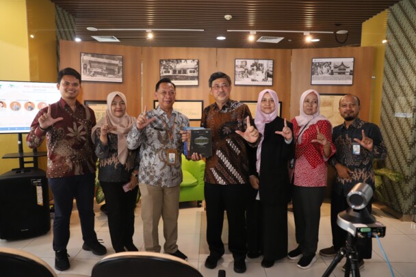 Mempelajari Staatsblad, Menjadi Cermin Memahami Indonesia