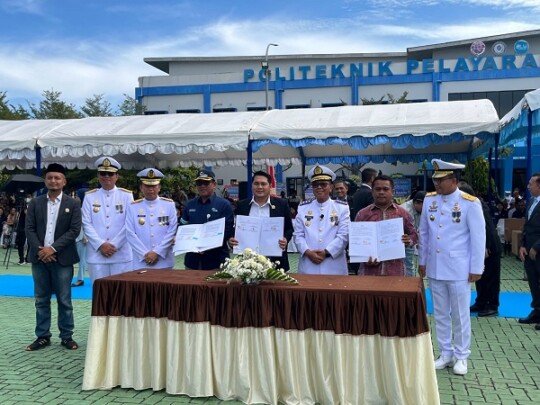 Poltekpel Sulut Perkuat Kerja Sama Industri Maritim Lewat Wisuda dan Penandatanganan MoU