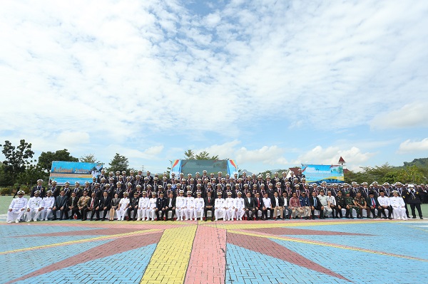 Poltekpel Sulut Wisuda 371 Perwira Transportasi Laut, Perkuat SDM dan Kolaborasi Industri Maritim