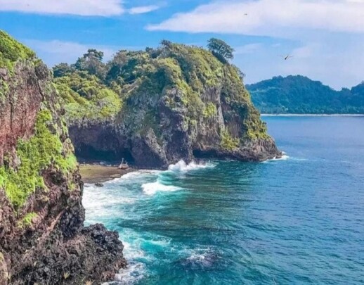 Pulau Sangiang: Surga Tersembunyi dengan Keindahan Alam yang Menakjubkan