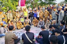 Mahasiswa Brebes Desak Audit Program MBG, Demonstrasi di Pantura Sempat Memanas