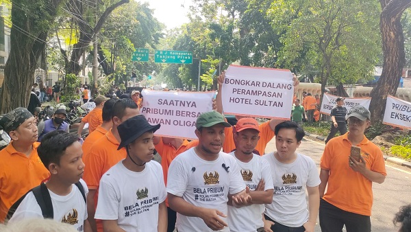 Ribuan Massa Siap Aksi di PN Jakarta Pusat Tolak Eksekusi Hotel Sultan