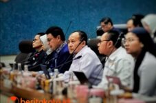 Komisi VII DPR Pertanyakan Transparansi BPOM dan BPKN di Tengah Maraknya Kampanye Negatif AMDK