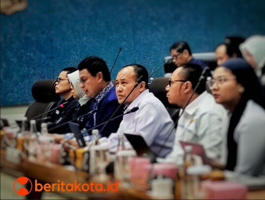 Komisi VII DPR Pertanyakan Transparansi BPOM dan BPKN di Tengah Maraknya Kampanye Negatif AMDK