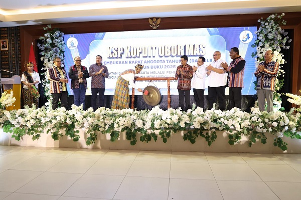 Menkop Dorong Kopdit Obor Mas Jadi Kakak Asuh Koperasi Merah Putih di NTT