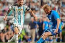 Argentina Tak Terbendung, Scaloni Sebut Messi Sosok Tak Tergantikan