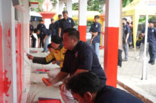 8 Tahun Maxim, Dari Mengantar Penumpang Jadi Relawan Sekolah