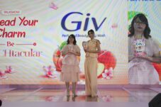 Spread Your Charm, GIV Hadirkan Charming Peach Blossom dengan Wangi Peach Tahan Lama