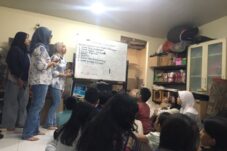 Rumah Belajar Aset Bangsa Indonesia Berdayakan Anak Pemulung Lewat Literasi Digital dan Budaya
