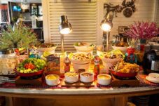 THE 1O1 Bogor Suryakancana Rayakan 500 Tahun Jakarta dengan Kuliner Betawi dalam Program Rasa Jakarta