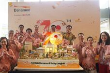 Rayakan HUT ke-70, Danamon Luncurkan Fitur Baru D-Bank PRO dan Promo Hujan Kejutan
