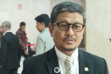Amin Ak: Target Pertumbuhan Ekonomi Harus Ditopang Kebijakan yang Menggerakkan Ekonomi Rakyat