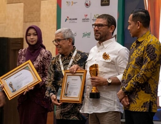 Nasir Djamil Raih Pemred Award 2026, Tekankan Pers Harus Kembali ke Rakyat dan Awasi Kekuasaan