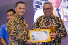 Benyamin Davnie Raih Pemred Award 2026, Diapresiasi atas Komitmen Komunikasi Publik dan Keterbukaan Informasi