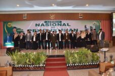 Ketua dan Sekjen IKA UNJ Kukuhkan Mujahidin sebagai Ketua IKA UNJ Jawa Tengah