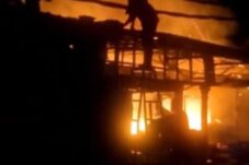 Diduga Korsleting Listrik, Toko Sembako di Luwungragi Hangus Dilalap Api